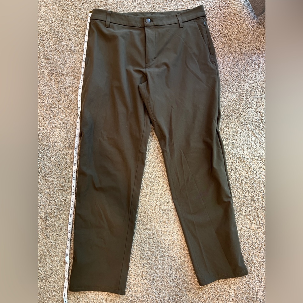 Lululemon ABC Commission Slim-Fit (34Wx30L)